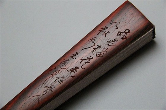 極品小葉紫檀圖片