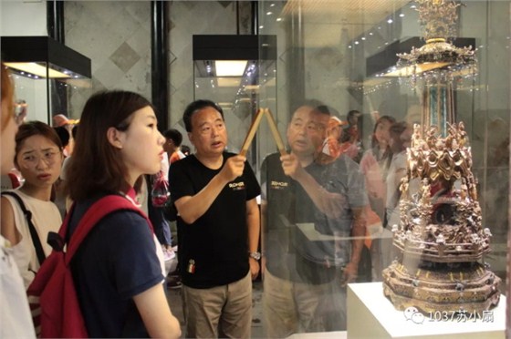 邢老師講解博物館歷史與價(jià)值 邢老師講解博物館歷史與價(jià)值