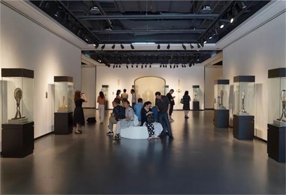 參觀盛風(fēng)蘇扇 參觀盛風(fēng)蘇扇