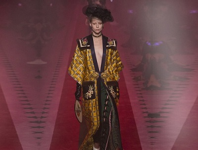 盛風團扇助力GUCCI米蘭時裝周引領時尚潮流