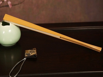 暗釘扇子好不好？