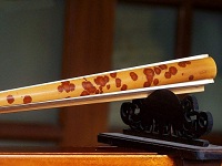 如何鑒別紅湘妃竹扇骨真假？