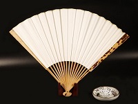 如何分辨湘妃竹折扇的好壞？