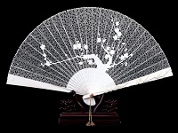 象牙色工藝木制折扇的制造方法