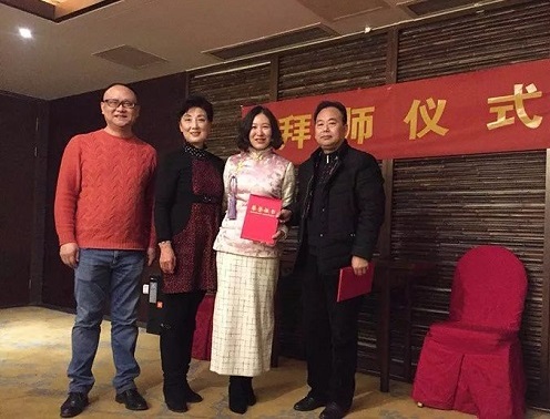 盛春拜非物質(zhì)文化遺產(chǎn)制扇技藝傳承人邢偉中為師