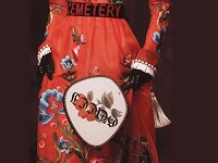 扇子引領(lǐng)時(shí)尚潮流