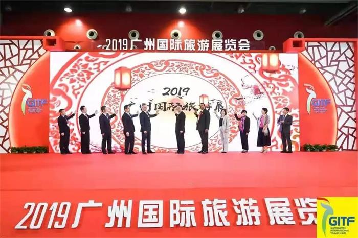 一襲春風(fēng)吹花城