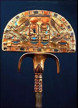 圖坦卡蒙墓出土的扇子 圖坦卡蒙墓出土的扇子