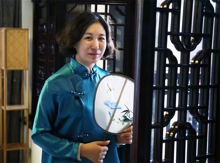 江蘇非遺丨盛春：詩意江南，扇藝人生