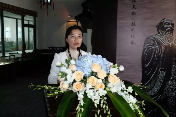 蘇州技師學院隆重舉行非物質文化遺產人才培養合作協議簽約暨傳統工藝技術班拜師儀式