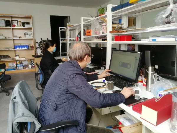 開會·辦公戴口罩