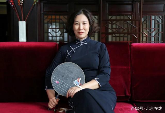 體現(xiàn)蘇州手藝人靈巧匠心的蘇扇