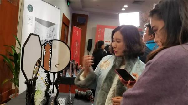 讓傳統(tǒng)手工藝活起來：“新手工藝運(yùn)動(dòng)”助力傳統(tǒng)手工藝創(chuàng)新發(fā)展