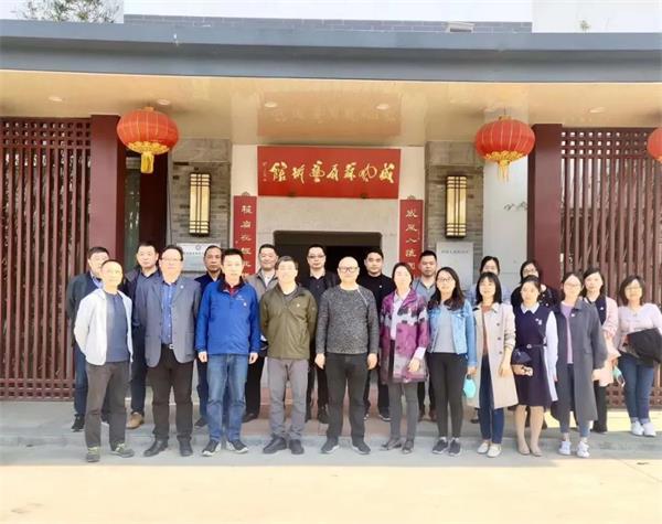 奪取雙勝利，奮勇當先鋒