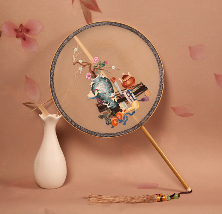 刺繡團(tuán)扇